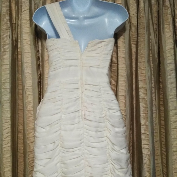 Size 4 H&M Collection One-Shoulder White Dress - Picture 4 of 6